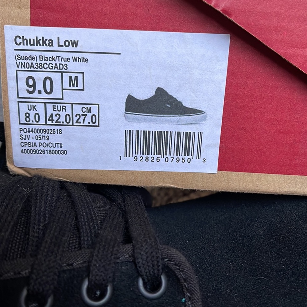 Vans Chukka Low Suede Black/True White WMNS - Picture 16 of 16